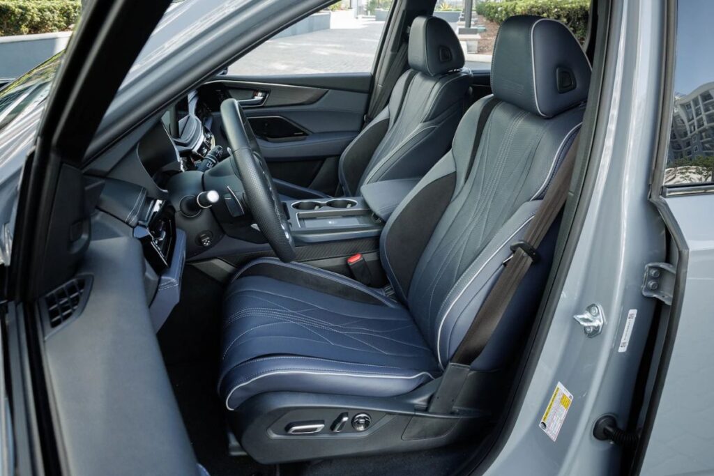 Acura MDX Type S seat