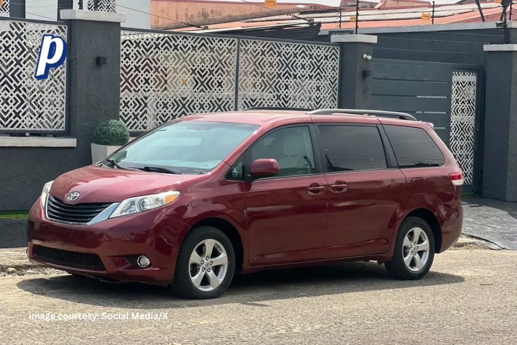 2011 Toyota Sienna