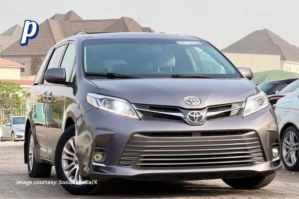 2016 Toyota Sienna